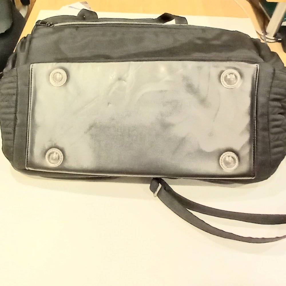 LUG Puddle Jumper Duffel Bag in Brushed Black New - Picture 11 of 14